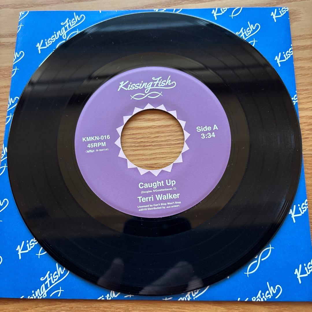 Terri Walker Caught Up / Feel Right 7インチ