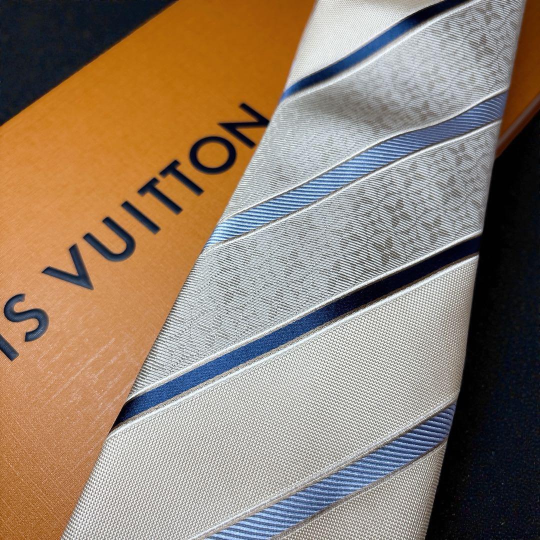 箱付 未使用 ルイヴィトン モノグラム シルク ネクタイ 光沢 アイボリー