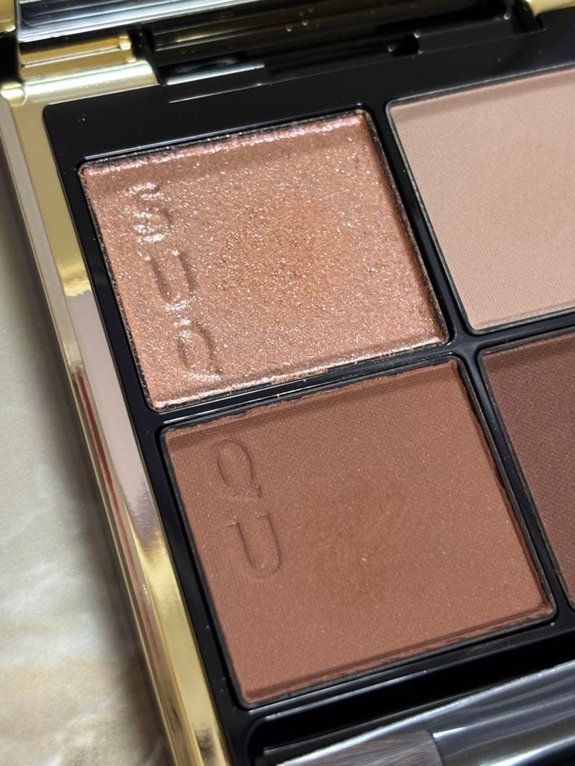 【オンライン限定品】SUQQU シグニチャーカラーアイズ S02 霜華 【格安】