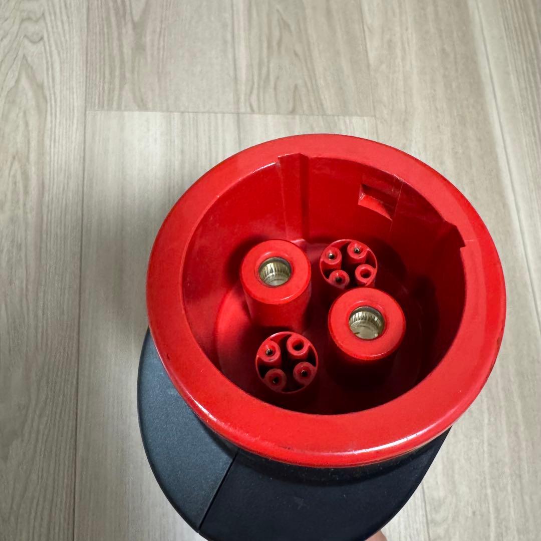 テスラ　日本　純正　CHAdeMO チャデモアダプター