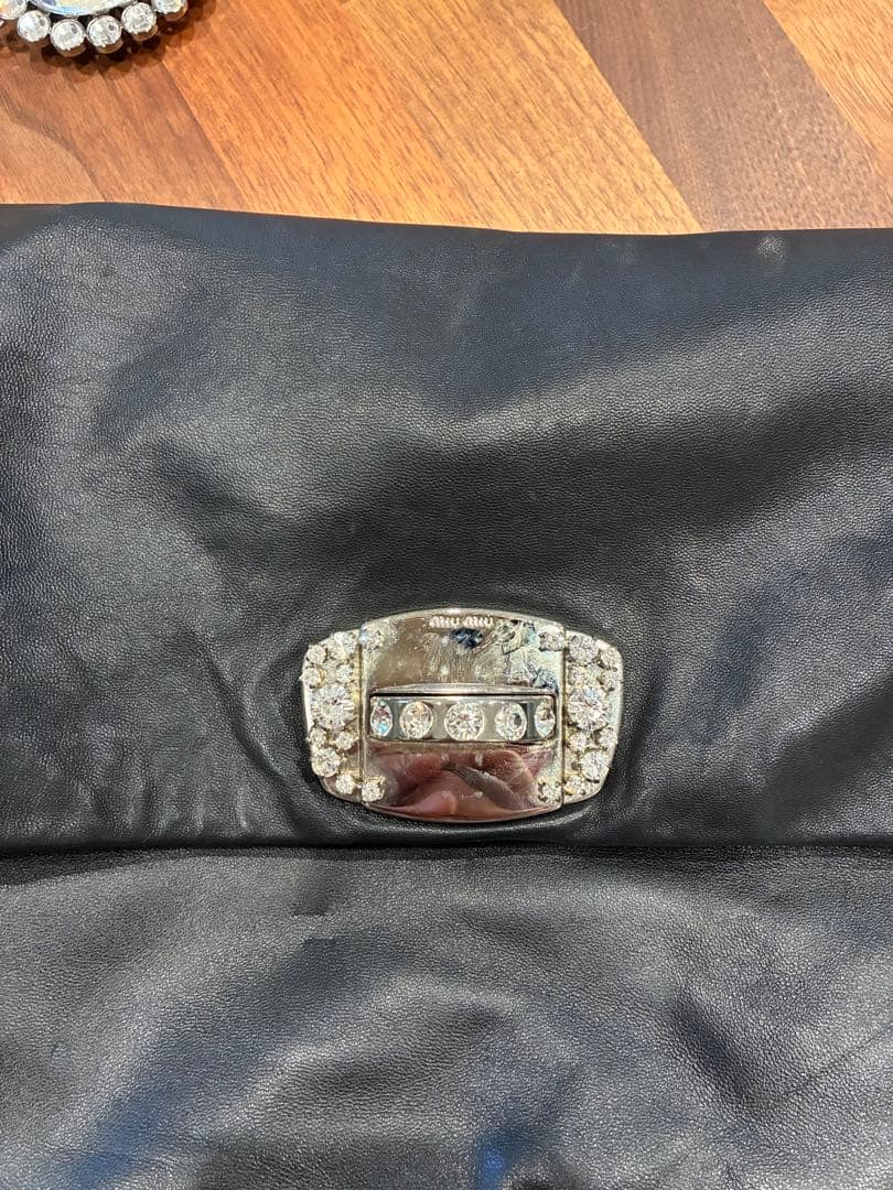 ミュウミュウ　MIUMIU クラッチ　ショルダー　バッグ　ビジュー　黒ブラック