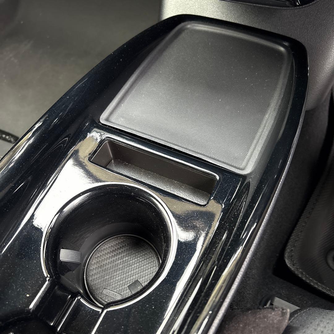 トヨタ プリウス 50 後期 純正センターコンソール　パネル　塗装品　おまけ付き