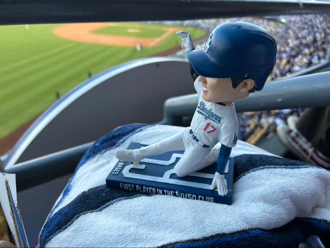 大谷翔平　50/50記念ボブルヘッド