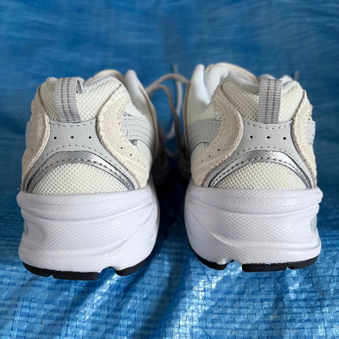 新品⬜︎new balance⬜︎MR530CE⬜︎スニーカー⬜︎ホワイト⬜︎白⬜︎23cm