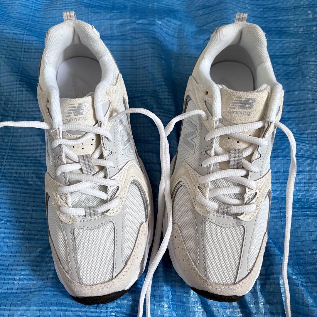 新品⬜︎new balance⬜︎MR530CE⬜︎スニーカー⬜︎ホワイト⬜︎白⬜︎23cm