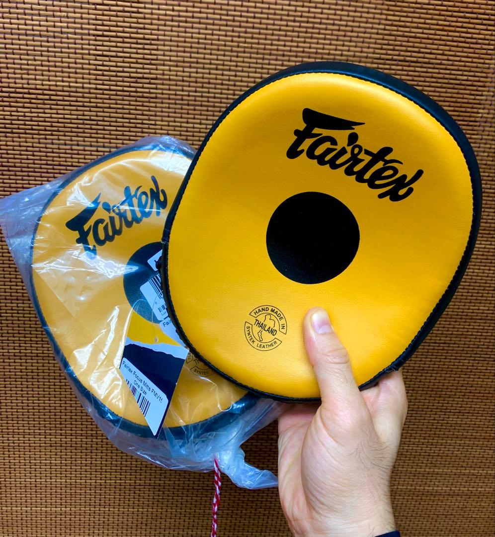 新品 未使用 軽量 小ぶり フェアテックス パンチングミット フォーカスミット