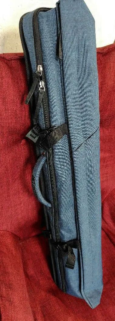 ビリヤード キューケース プレデター　Urbain 2×4 ソフト　ブルー　中古