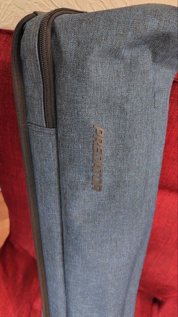 ビリヤード キューケース プレデター　Urbain 2×4 ソフト　ブルー　中古