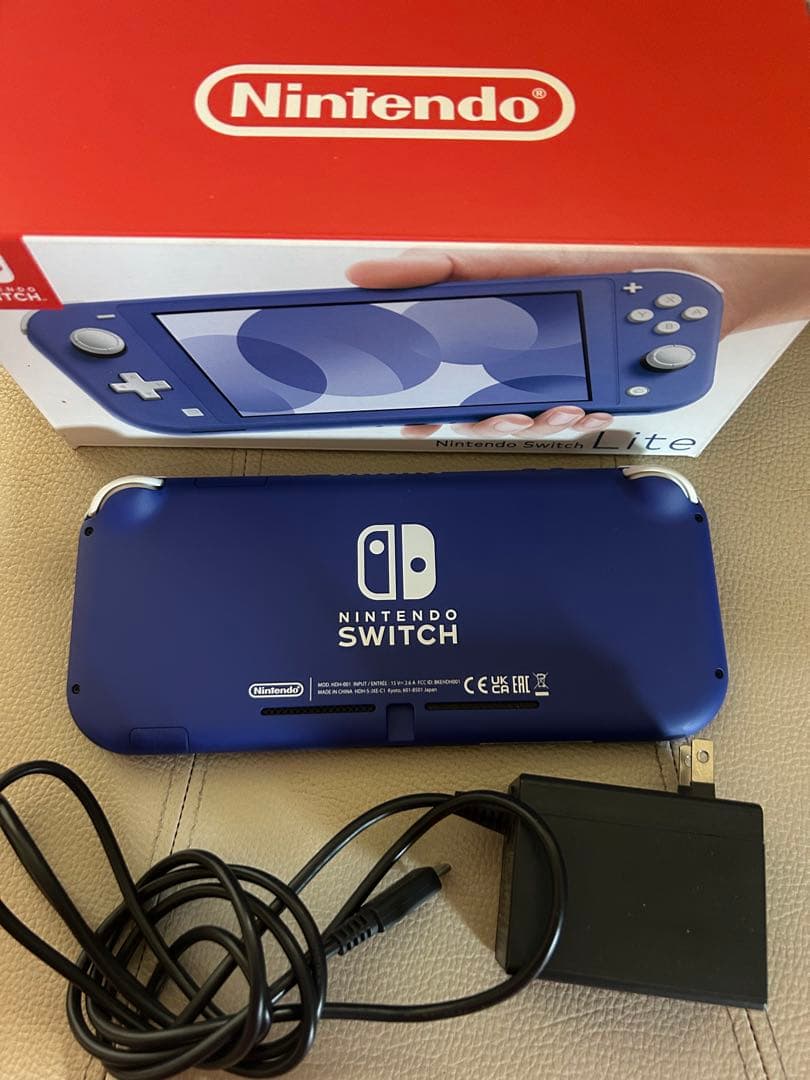 Nintendo Switch Lite ブルー本体 ACアダプター付き
