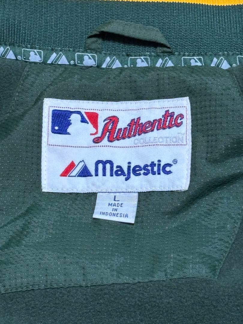 【最終値下げ】MLBオークランド・アスレチックス チームジャケット Ｌ