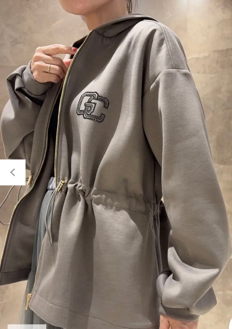 専用ページ　2025今季　ロゴドロストフーディ