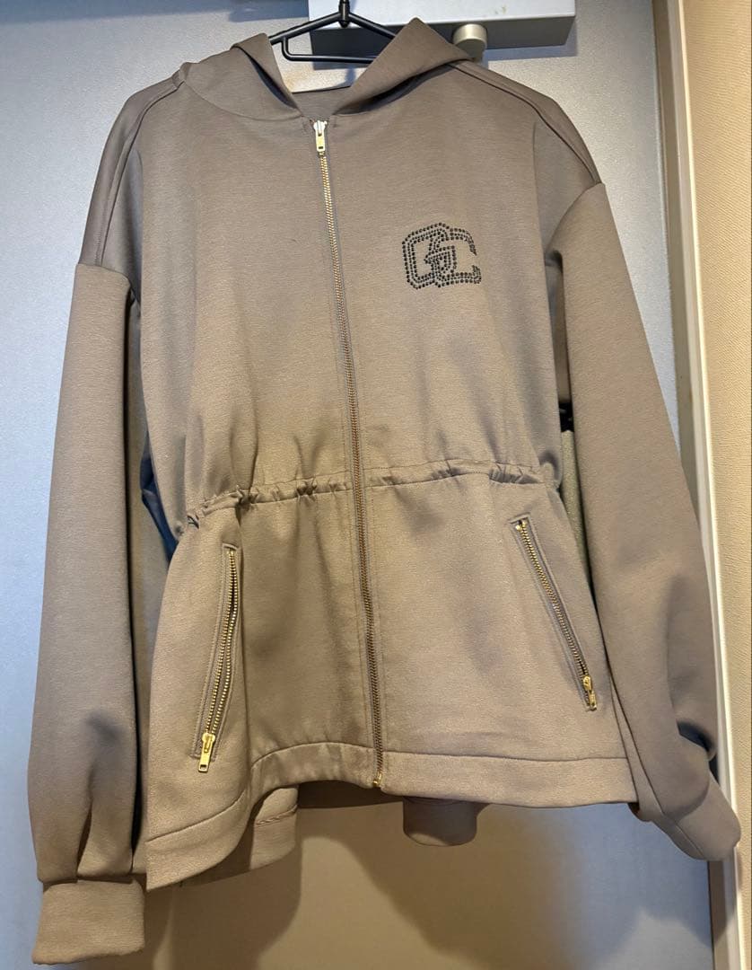 専用ページ　2025今季　ロゴドロストフーディ