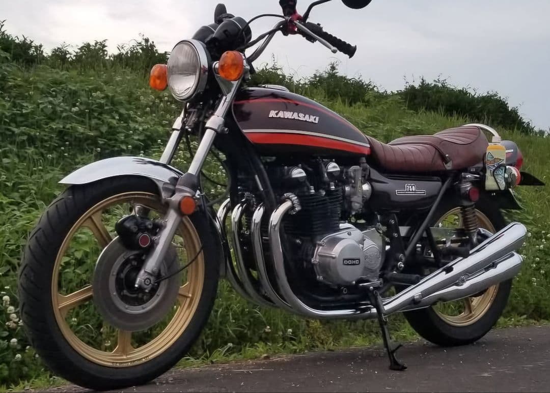 翔*研様 Kawasaki　z1　z2　4本だしマフラー　４バラ　マフラー　美品