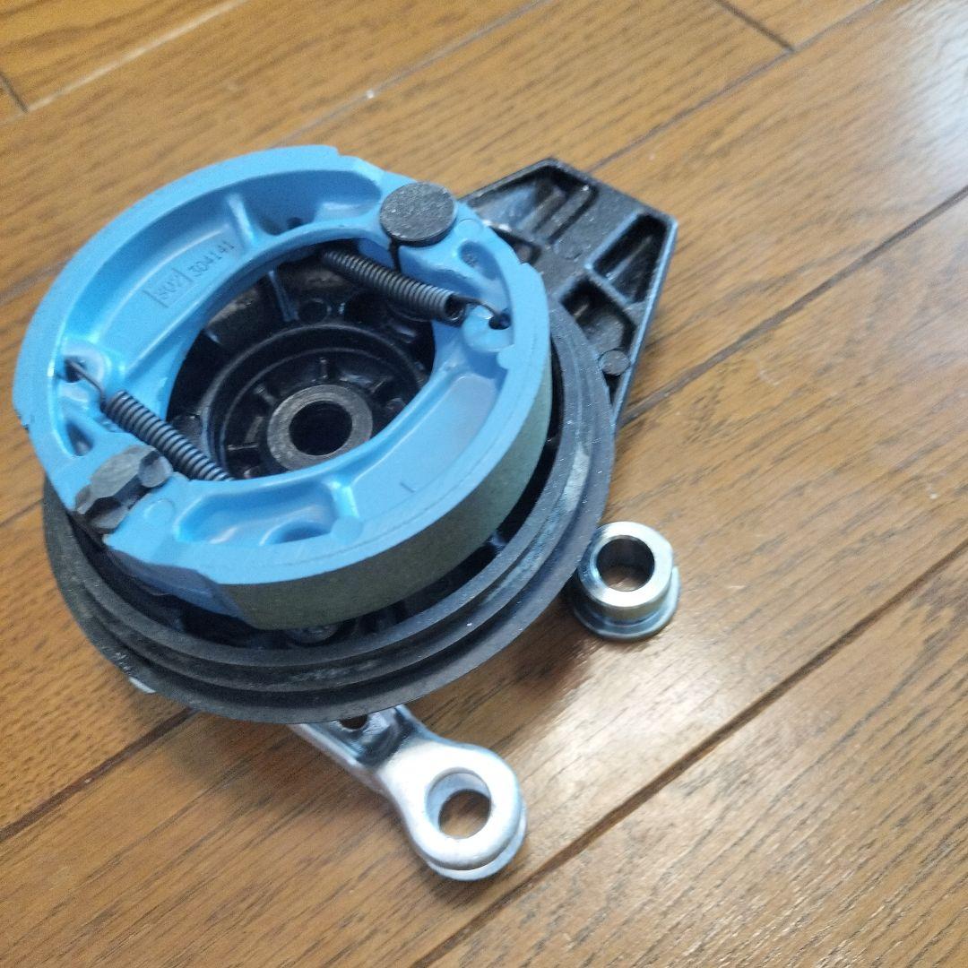 TLR200 リアブレーキパネル　シュー　リアホイールサイドカラー