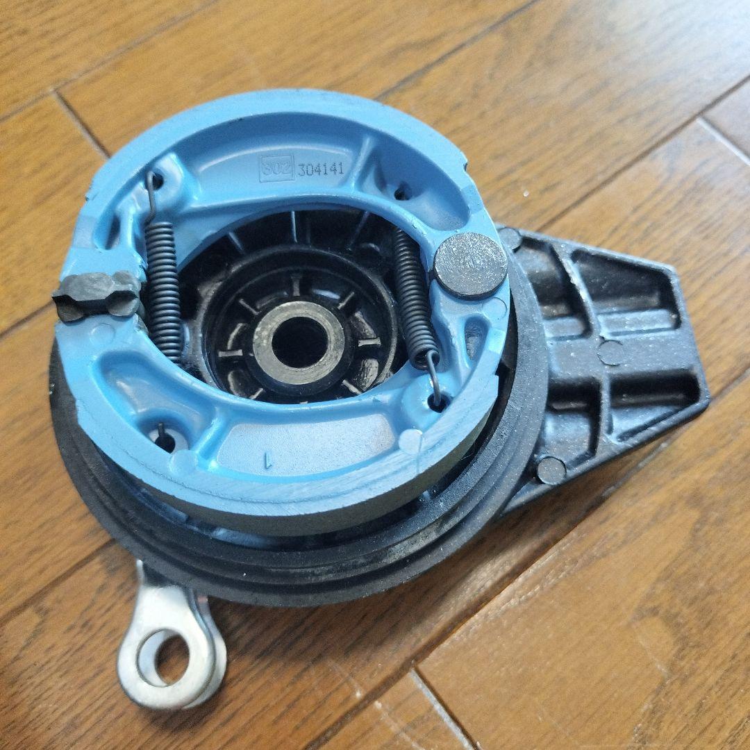 TLR200 リアブレーキパネル　シュー　リアホイールサイドカラー