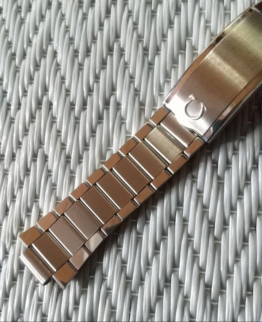 【最終値下げ】　オメガ純正バックル&社外キャタピラタイプブレスレット 20mm