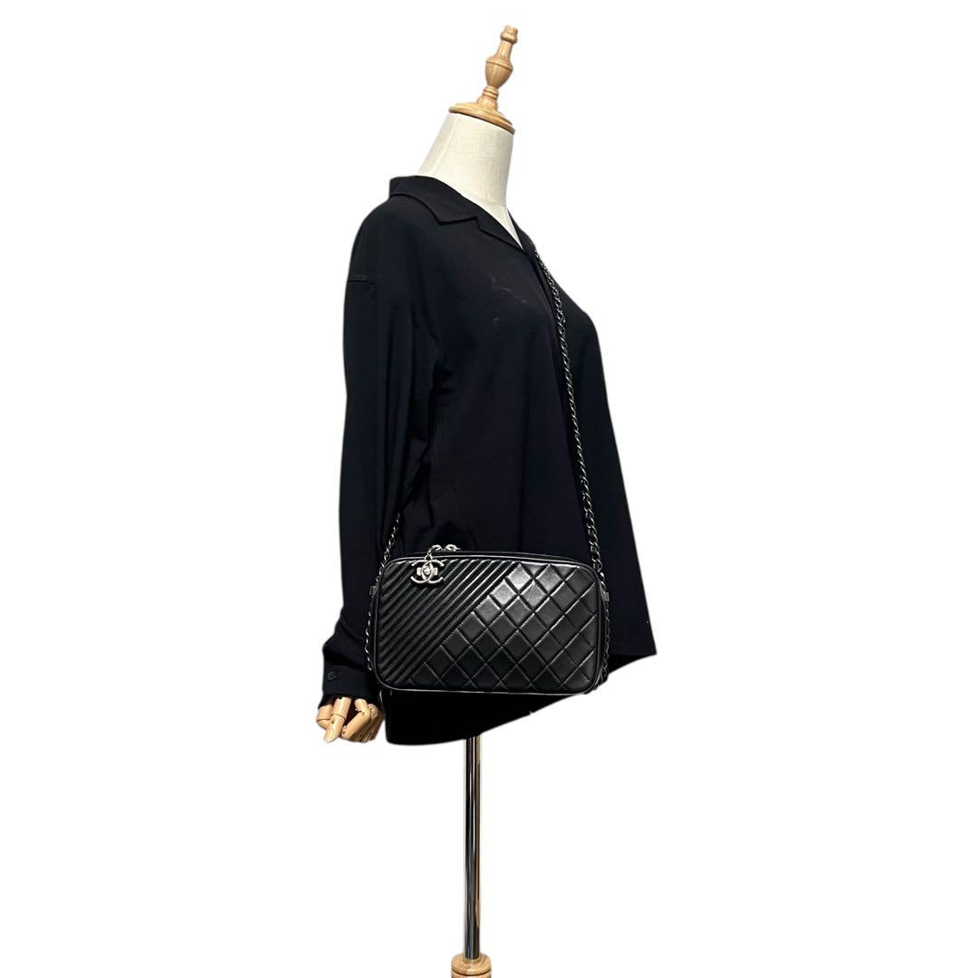 【極美品】ボーイシャネル　マトラッセ　シェブロン　チェーンショルダー　黒　830