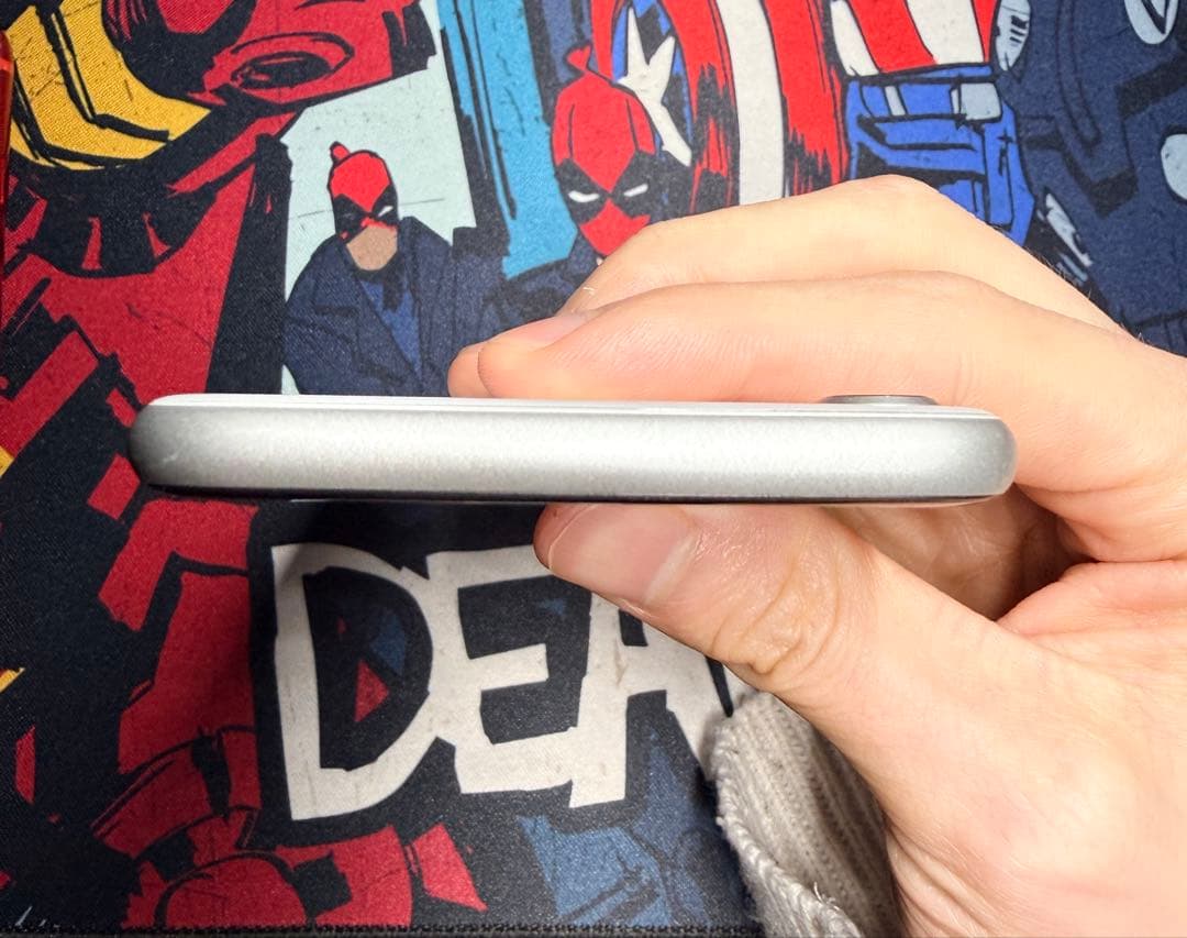 iPhone se2 64GB ホワイトsimフリー