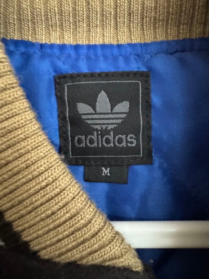 adidas Celebrating Tokyo スタジャン 原宿 新品同様