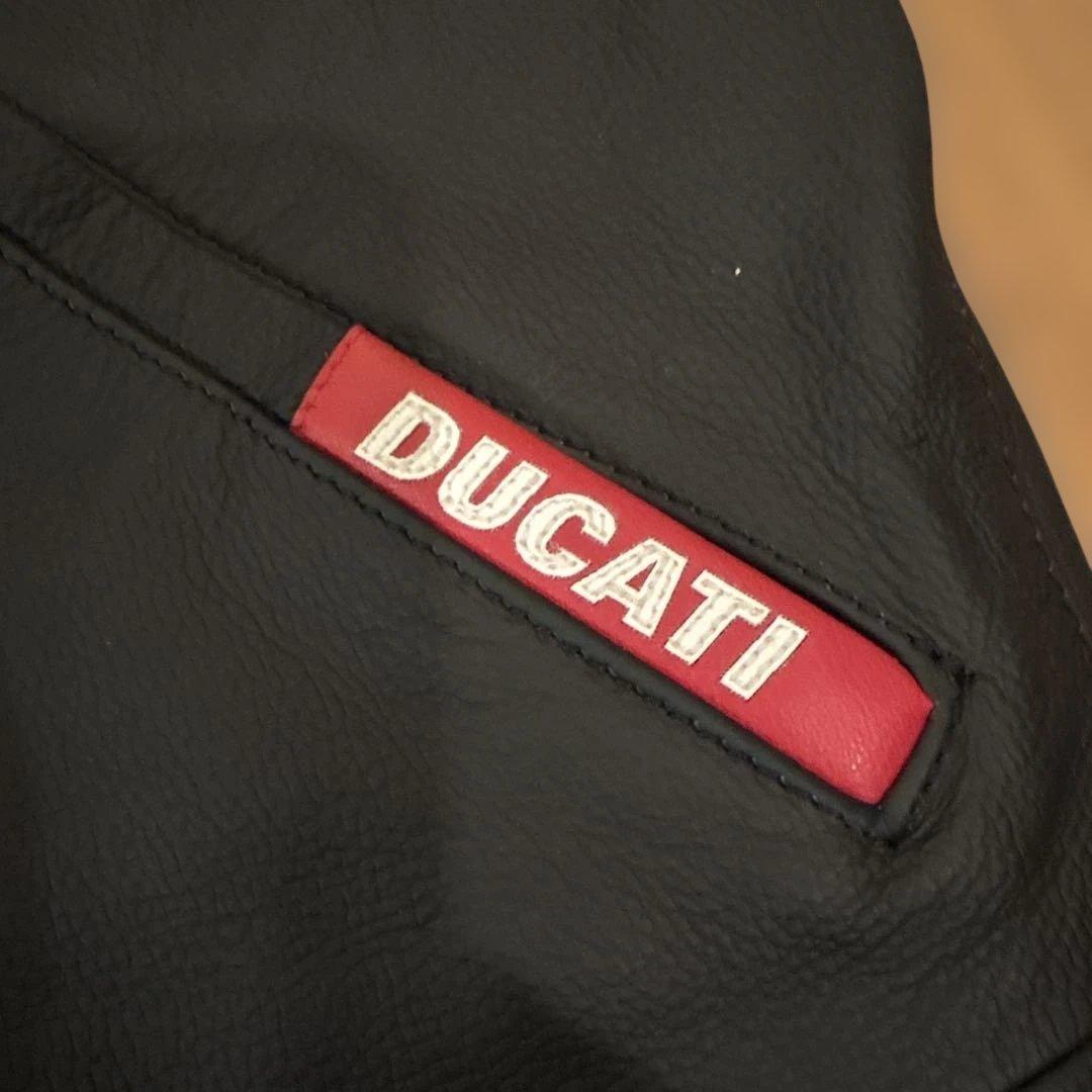 ダイネーゼ　レザーパンツ