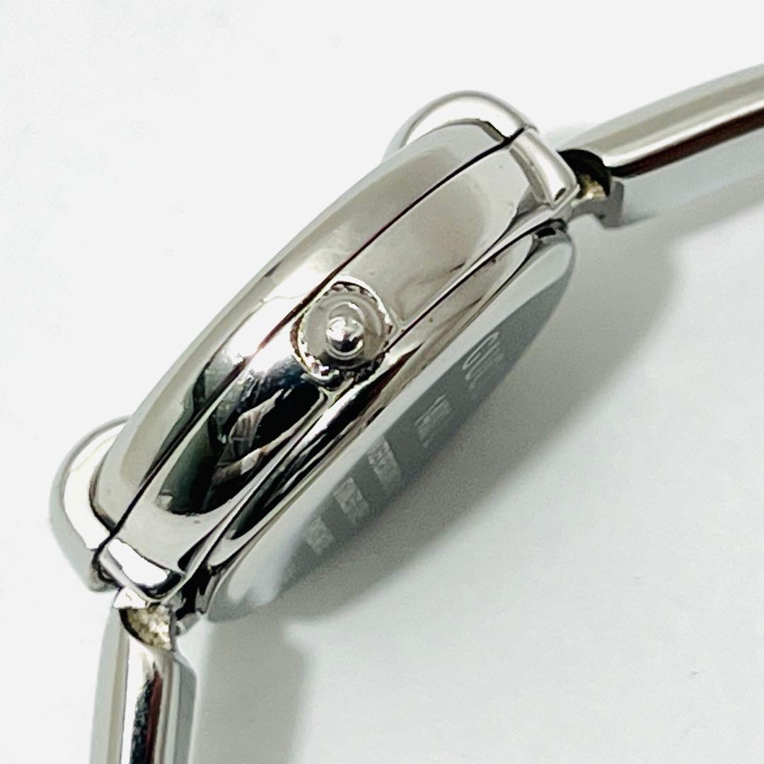 GUCCI グッチ バングルウォッチ 1400L シルバー ブラック 黒文字盤