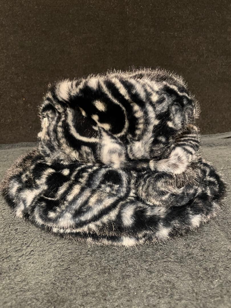 帽子 fr2 Rabbit Paisley Eco Fur Bucket Hat