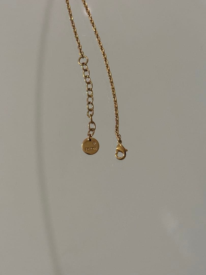 Dior ディオールネックレスロゴ
