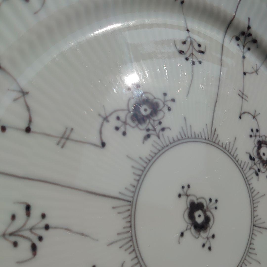 ロイヤルコペンハーゲン　ブラックフルーテッドハーフレース　プレート