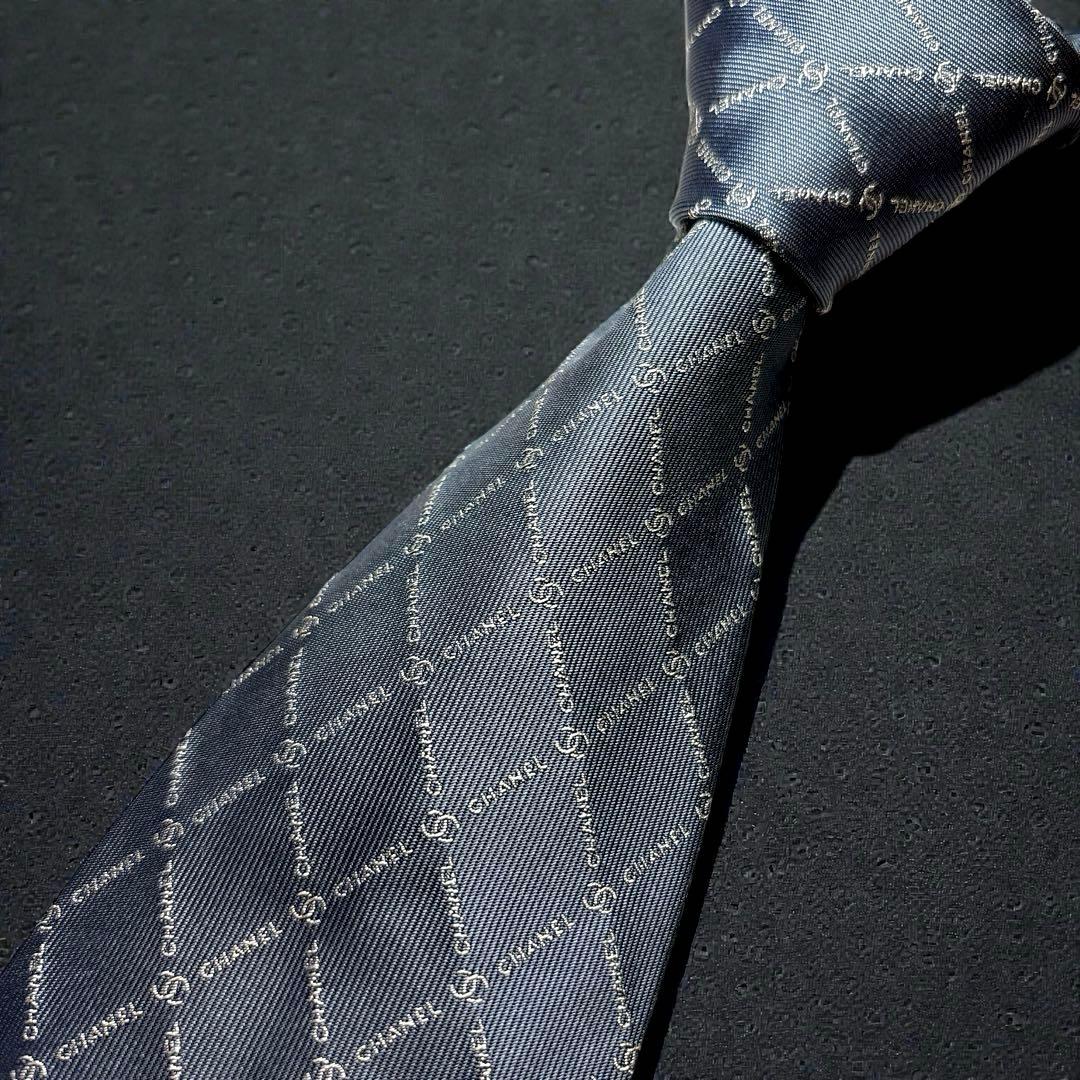 CHANEL ココマーク 総柄 ロゴ入り ネクタイ 未使用 シルバー