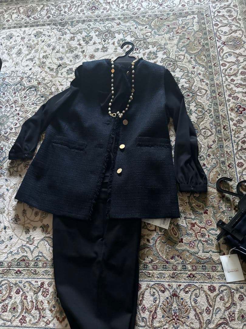 アンタイトル　ネイビー ノーカラージレ