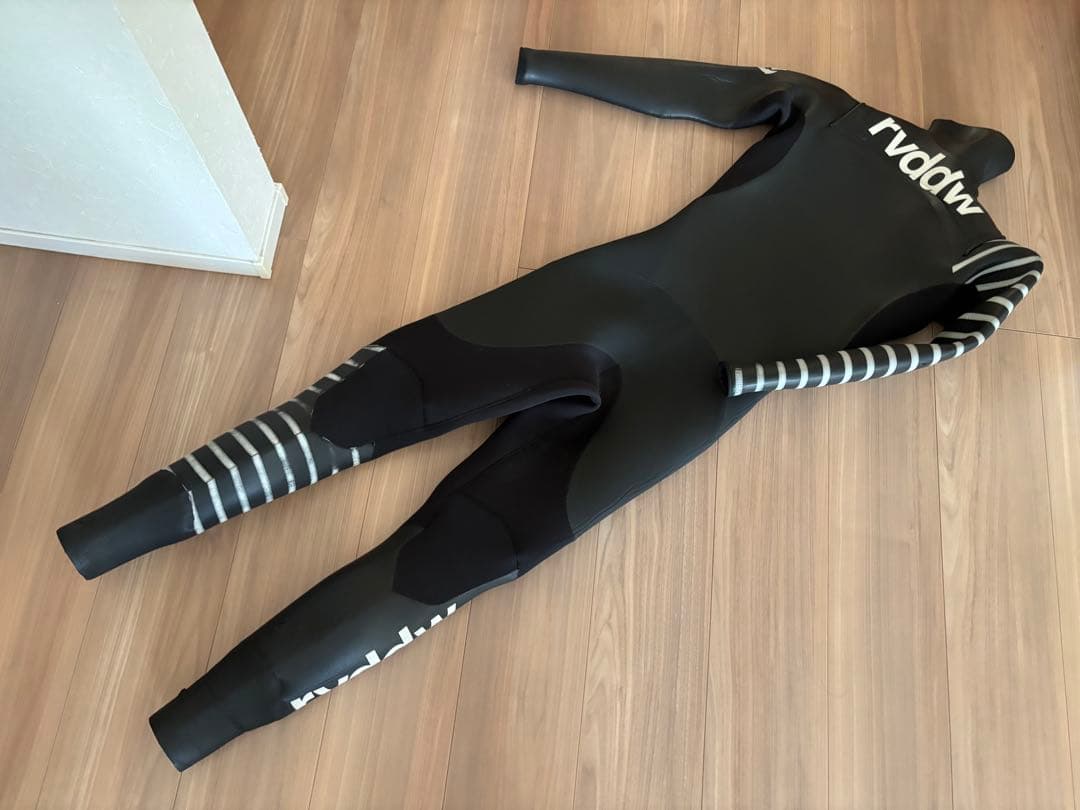 ★送料無料★お洒落　リバーサル　セミドライ　フルスーツ　ウエットスーツサーフィン