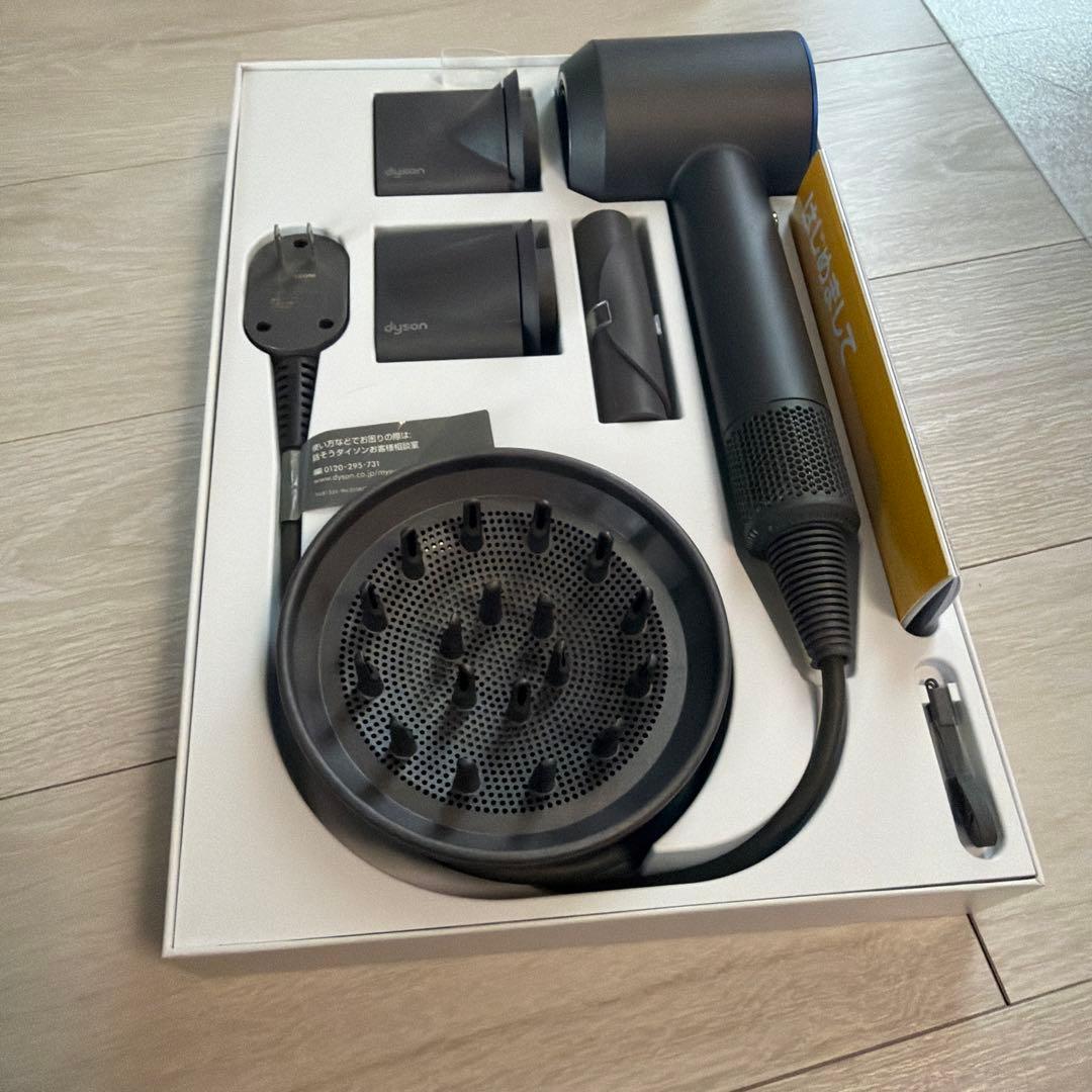 dyson ヘアドライヤー　 HD01 ULF IIB 付属品全てあり