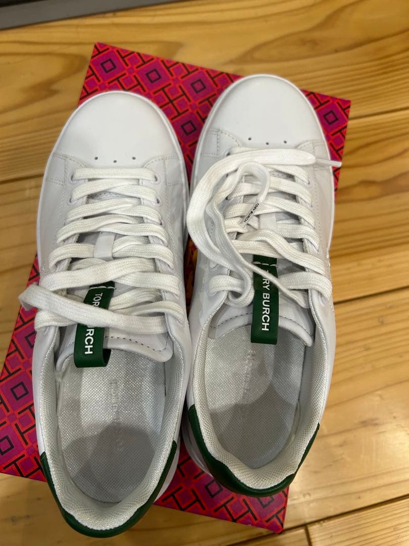 新春価格！トリーバーチ ダブルTハウエルコート スニーカー 24センチ