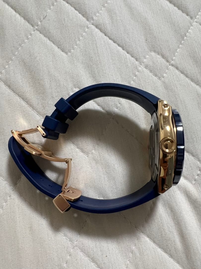 【極美品】EDOX クロノオフショア1 腕時計　クロノグラフ　クォーツ