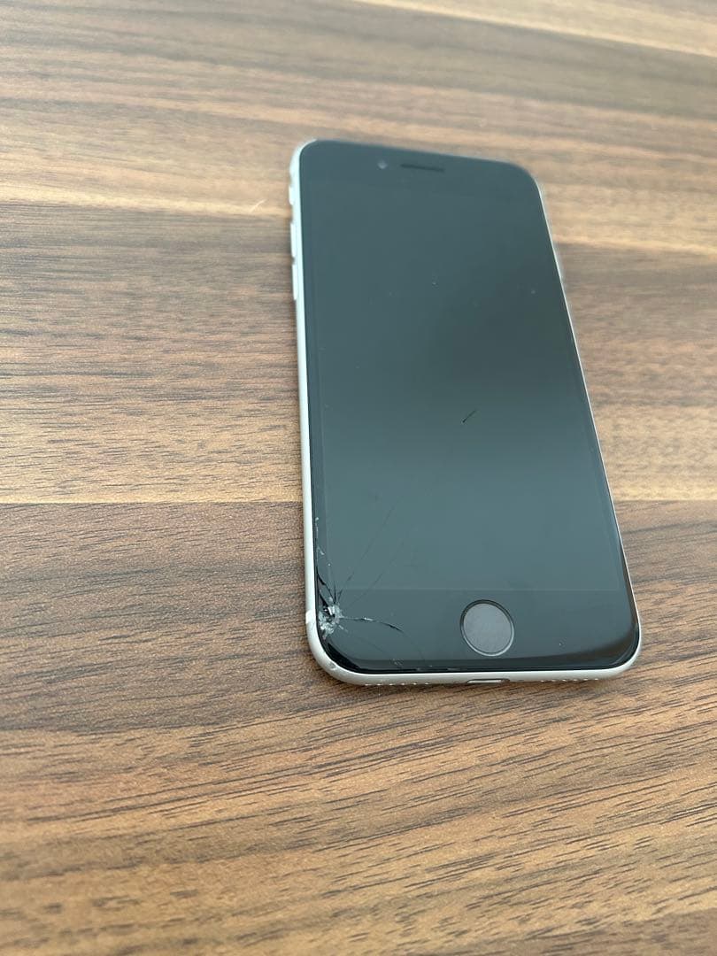 【値下げ】Apple iPhone SE 第2世代 （白）、箱付き