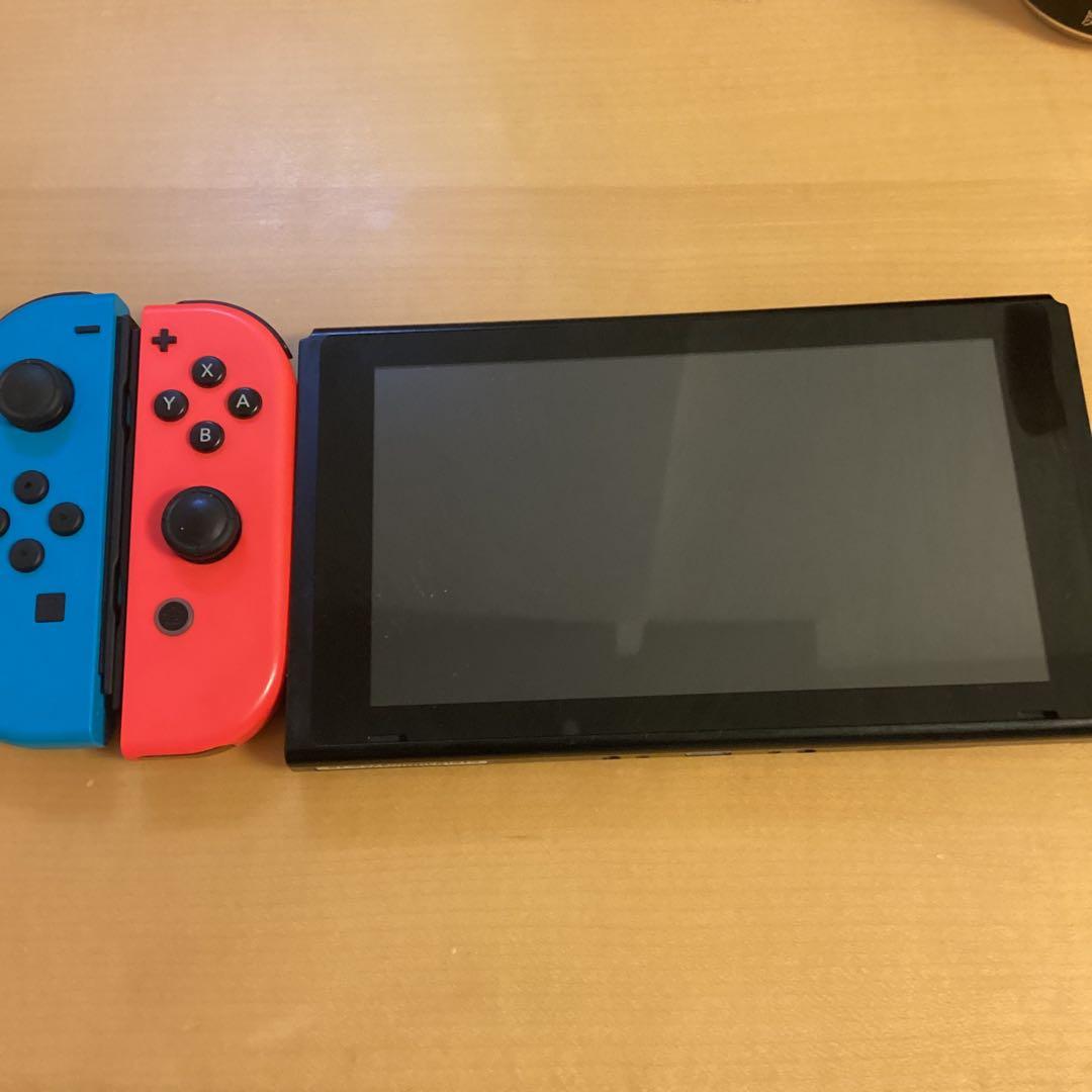 Nintendo Switch 本体 青と赤