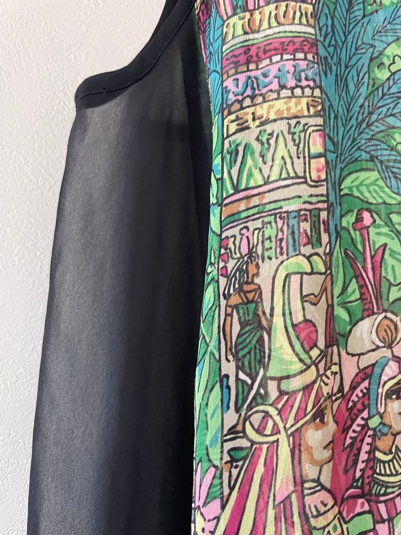 トクコプルミエブォルエジプト風柄シフォン風ノースリーブチュニック