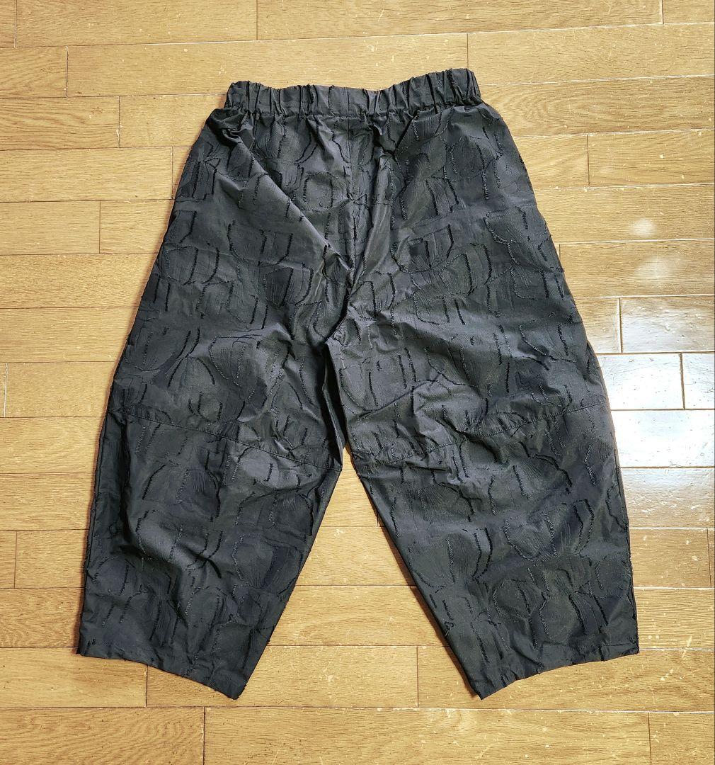 ヨーガンレール、モユルお好きなかたに　バルーンパンツ　カットジャガード黒