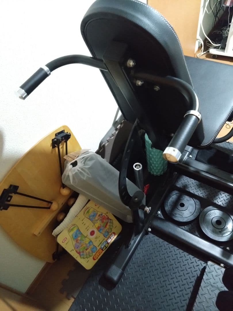 レッグエクステンション＆レッグカールマシン