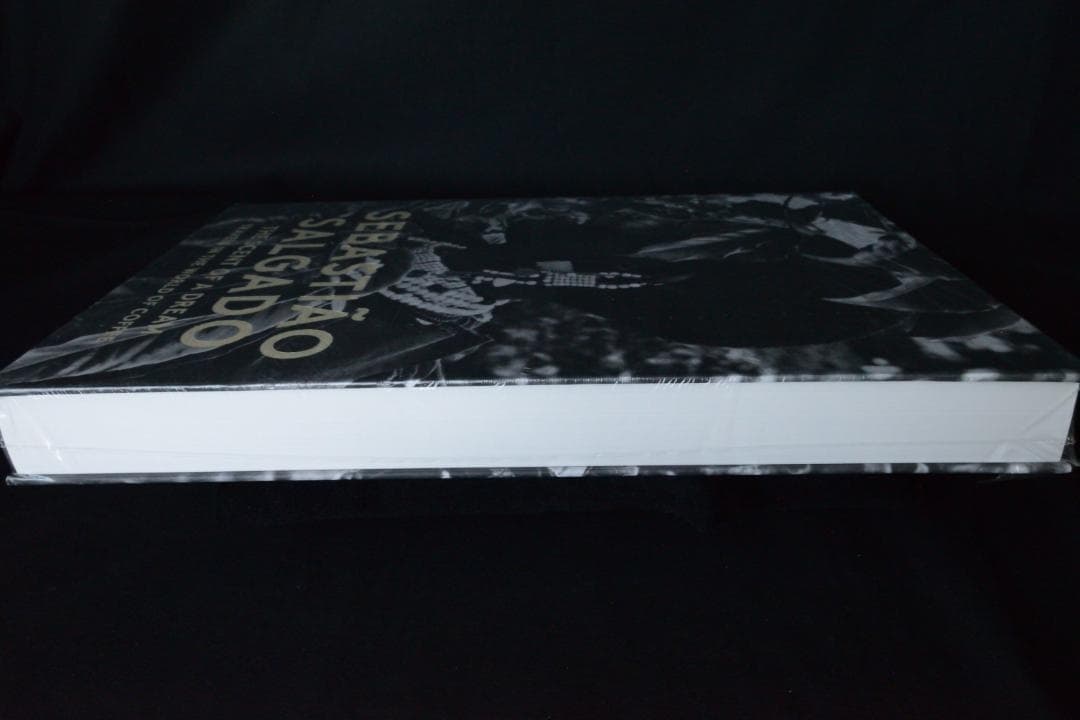 【 Sebastiao Salgado：Scent of a Dream】未開封