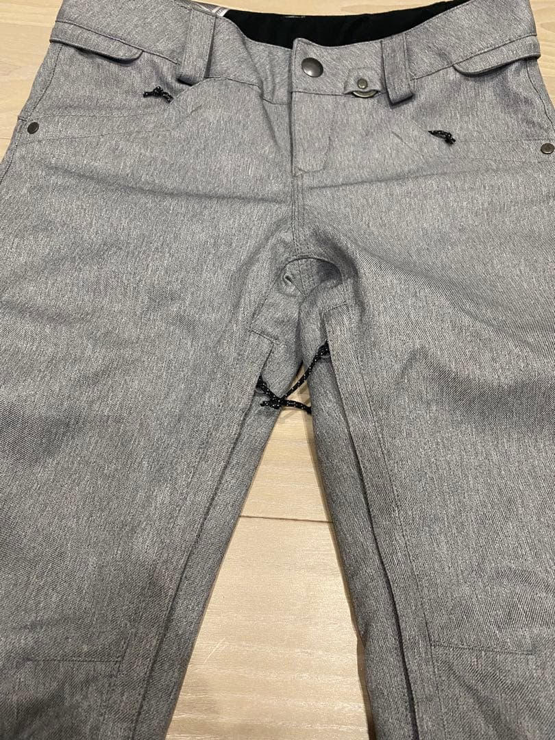 VOLCOM ボードパンツ　美品