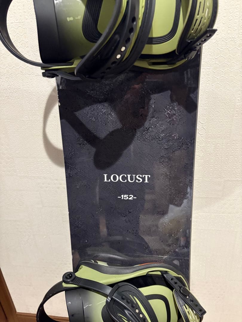 「美品」スノボ　板　24-25 crooja クロージャ　ローカスト　152