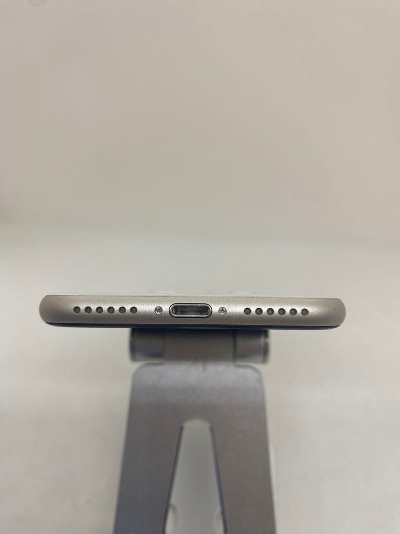 Iphone SE 第3世代 128GB Sim フリー　19650