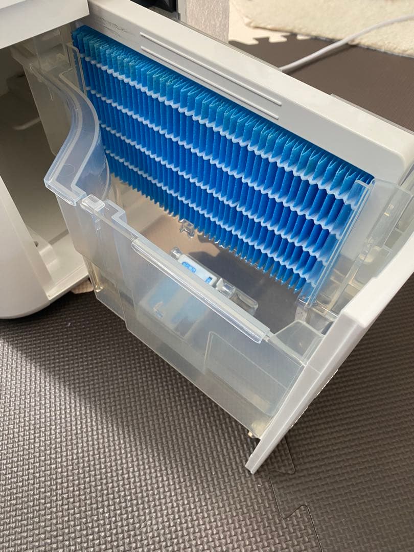 SHARP KI-ND50-W 除湿 加湿空気清浄機 ホワイト 21畳　5L