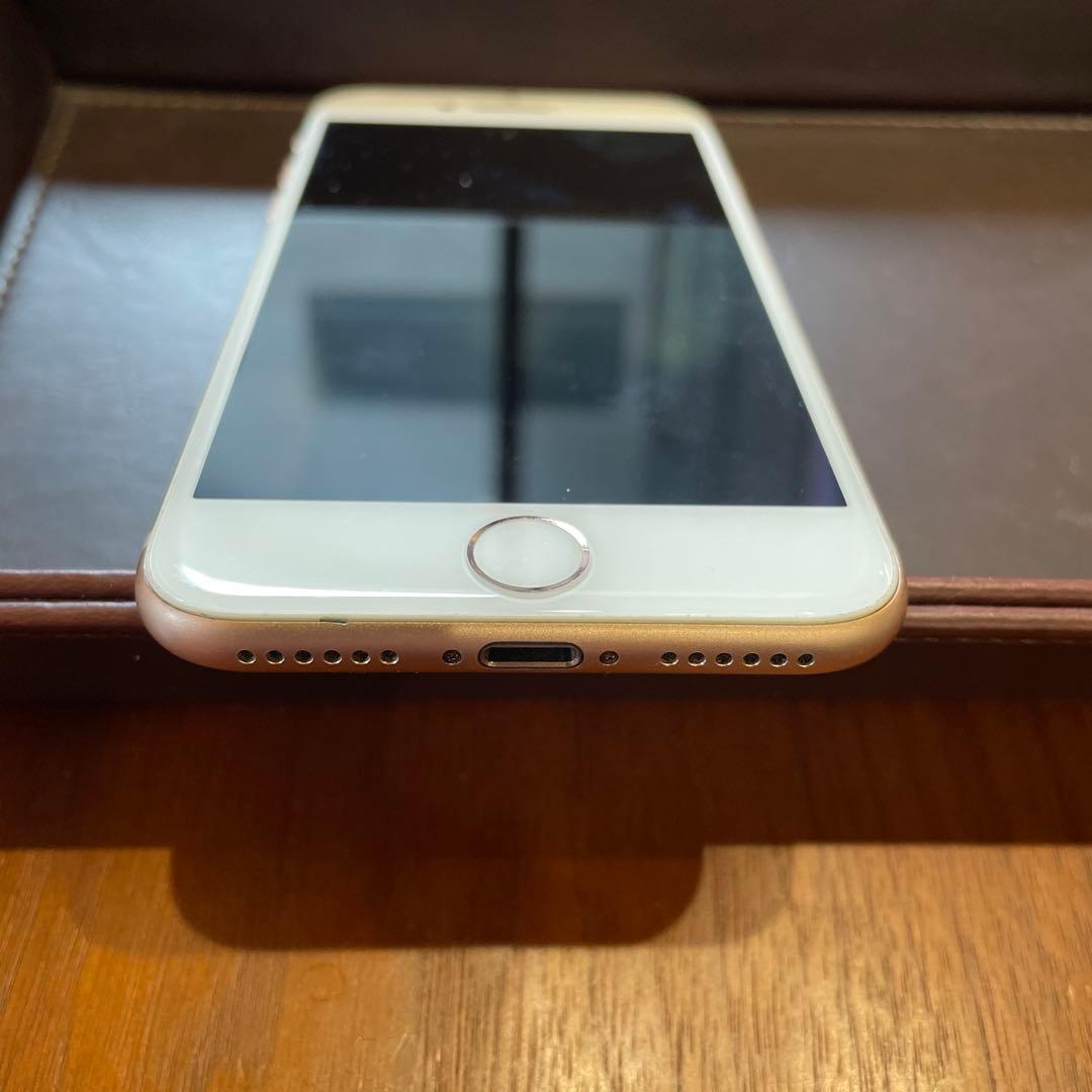 iPhone 8ゴールド 本体　64GB SIMフリー