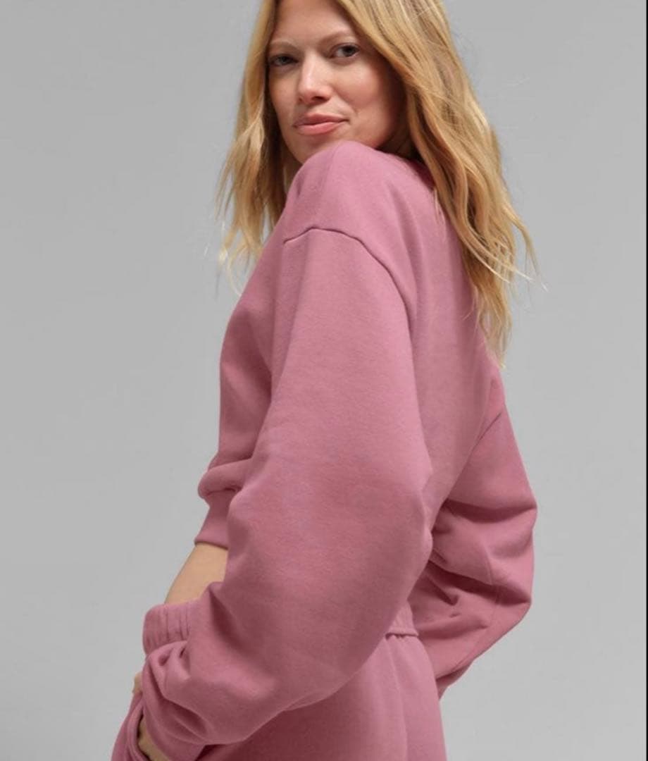 新品 Alo クロップドスウェット　ピンク