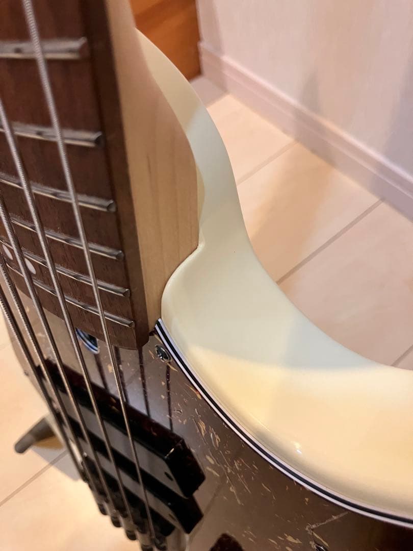 HEX Guitars NB505 Ivory 中古