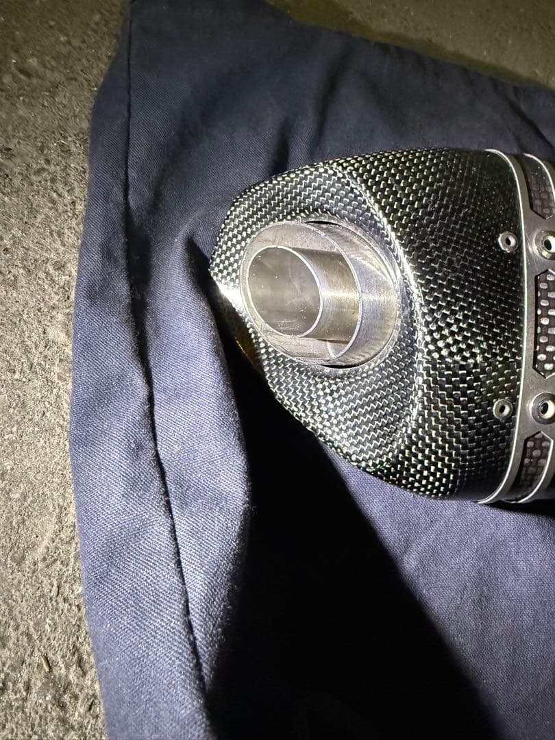 AKRAPOVIC マフラー カーボンファイバー