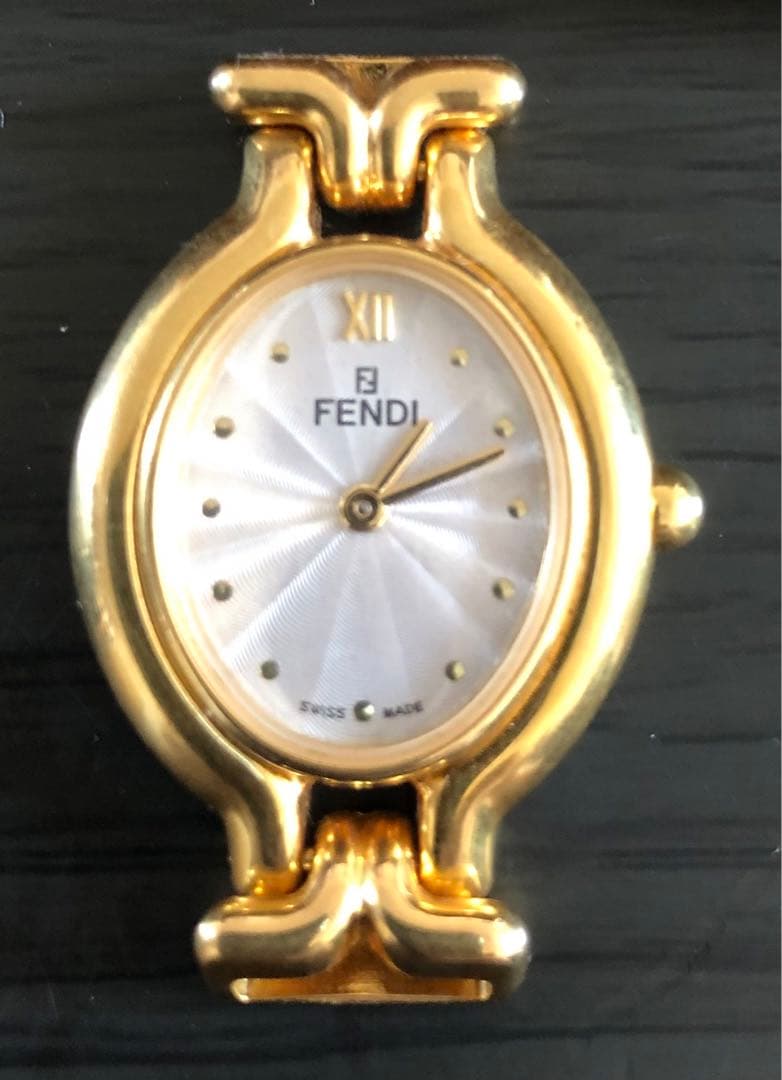 【FENDI 】カメレオンチェンジベルト腕時計 ストラップ6本（640Lモデル）