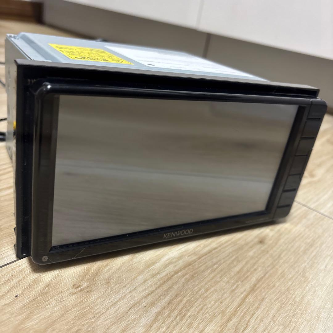 美品 2022年製 ケンウッド 彩速ナビ MDV-D708BTW カメラ付き